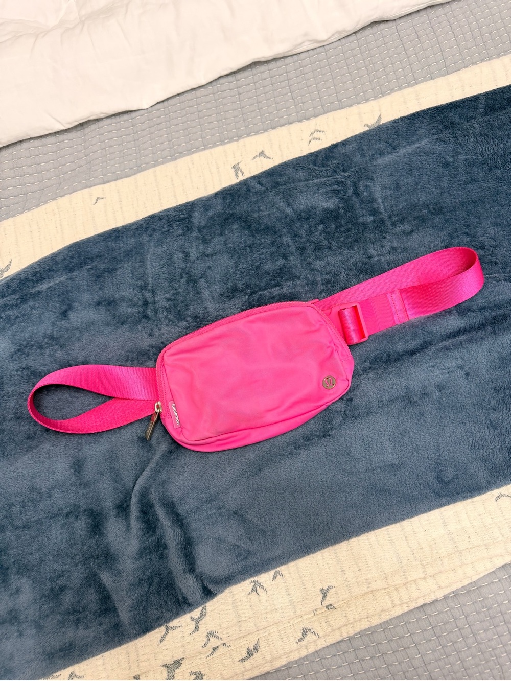 lululemon athletica Bright Pink Crossbody Belt Bag